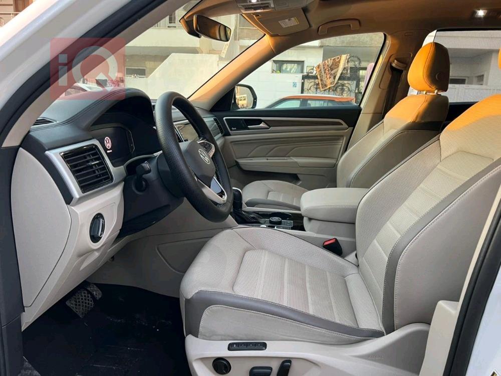 ڤۆڵکسواگن ئەتلەس